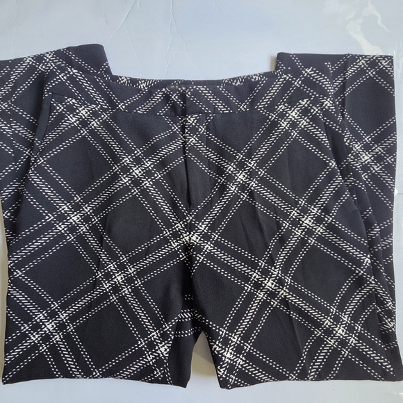 Zara Black and White Plaid Dress Pants - Picture 3 of 8